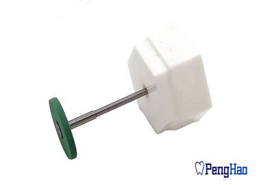 22x2.5mmの歯科ジルコニアの研摩用具、緑の歯科陶磁器のダイヤモンドの粉砕の石